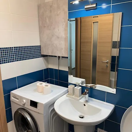 M&m * ブラショフ